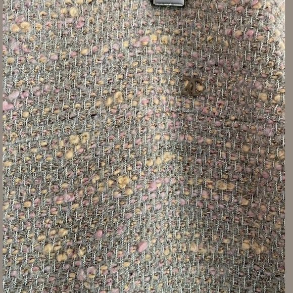 Chanel CC  Tweed Skirt size 38 - Picture 2 of 6